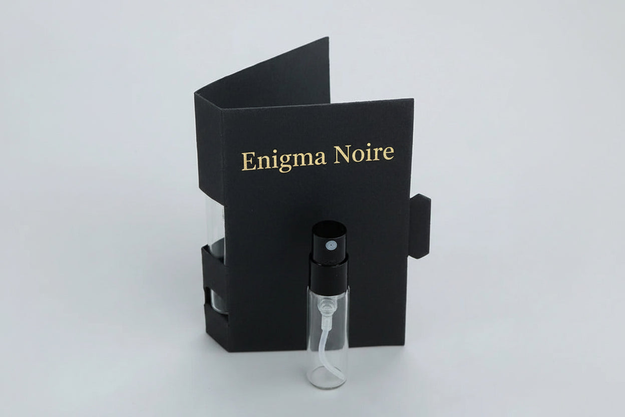 Photo de l'échantillon du parfum Enigma Noire