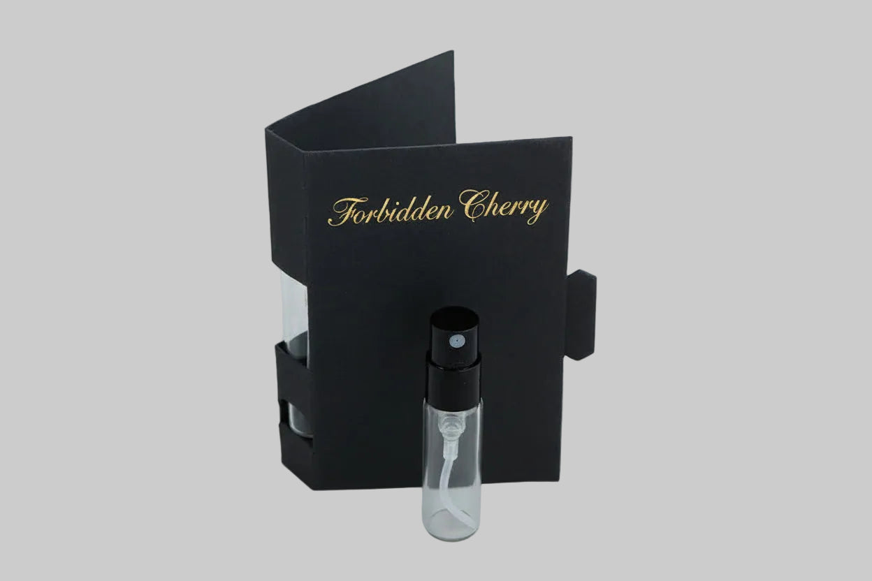 Photo de l'échantillon du parfum Forbidden Cherry