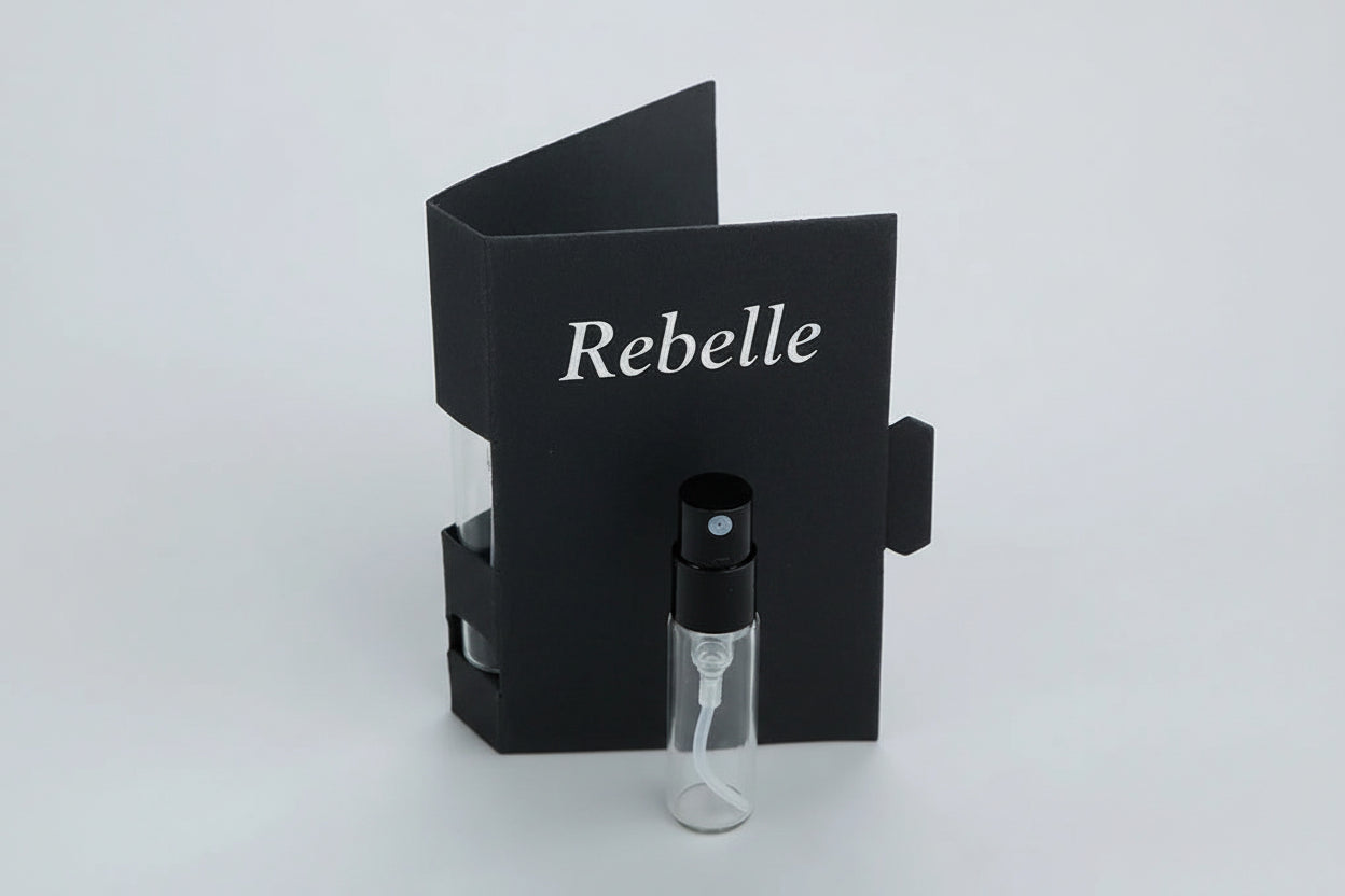 Photo de l'échantillon du parfum Rebelle