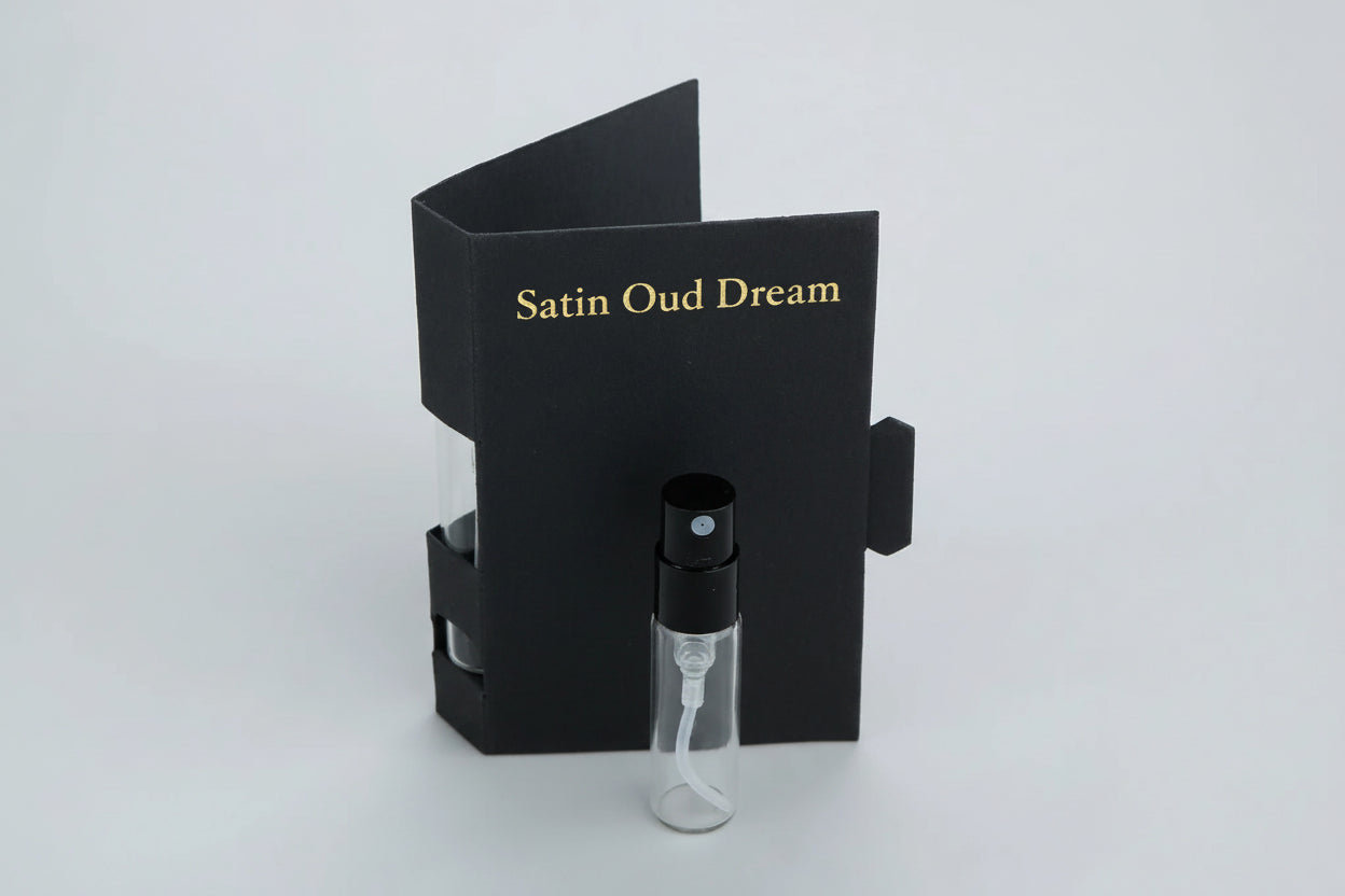 Photo de l'échantillon du parfum Satin Oud Dream