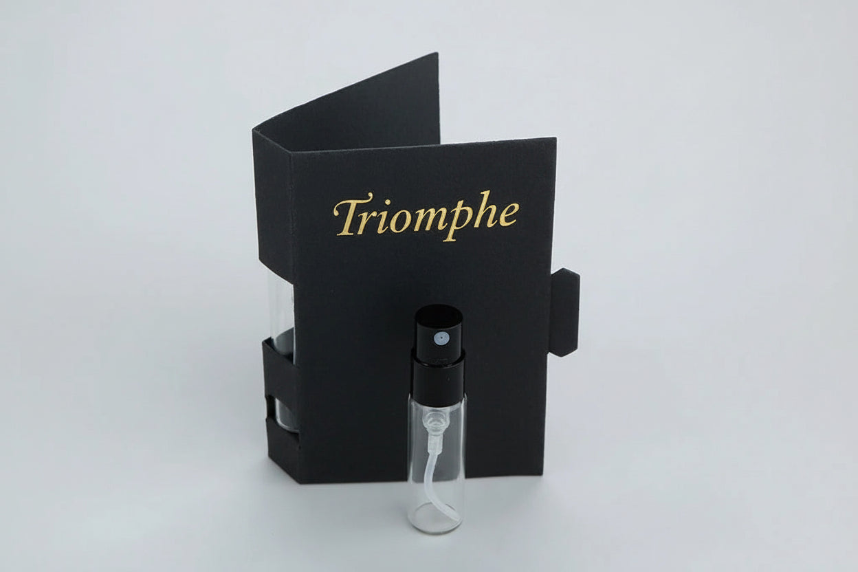Photo de l'échantillon du parfum Triomphe 
